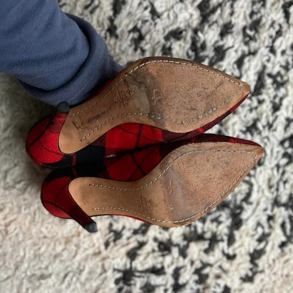 Alice + Olivia Red & Black Plaid Pumps - Size 37.5 - Picture 5 of 7